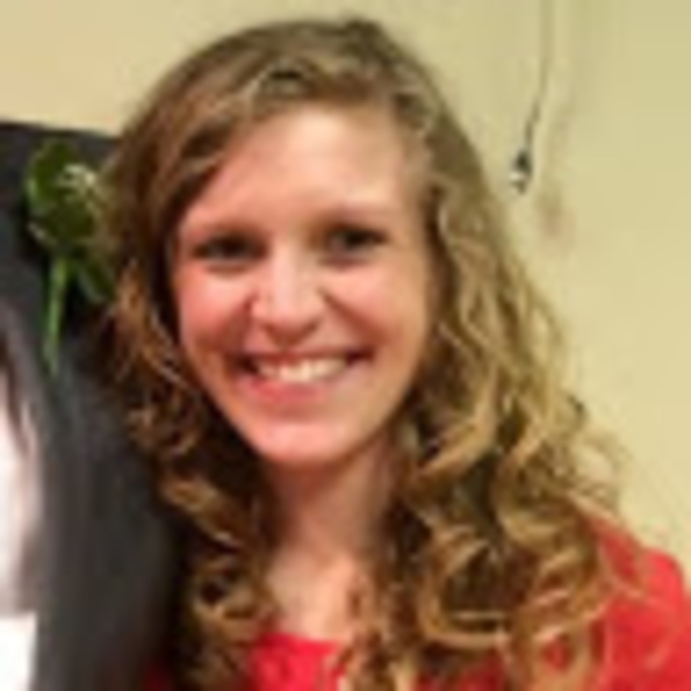 Meet your Posher, Caitlin